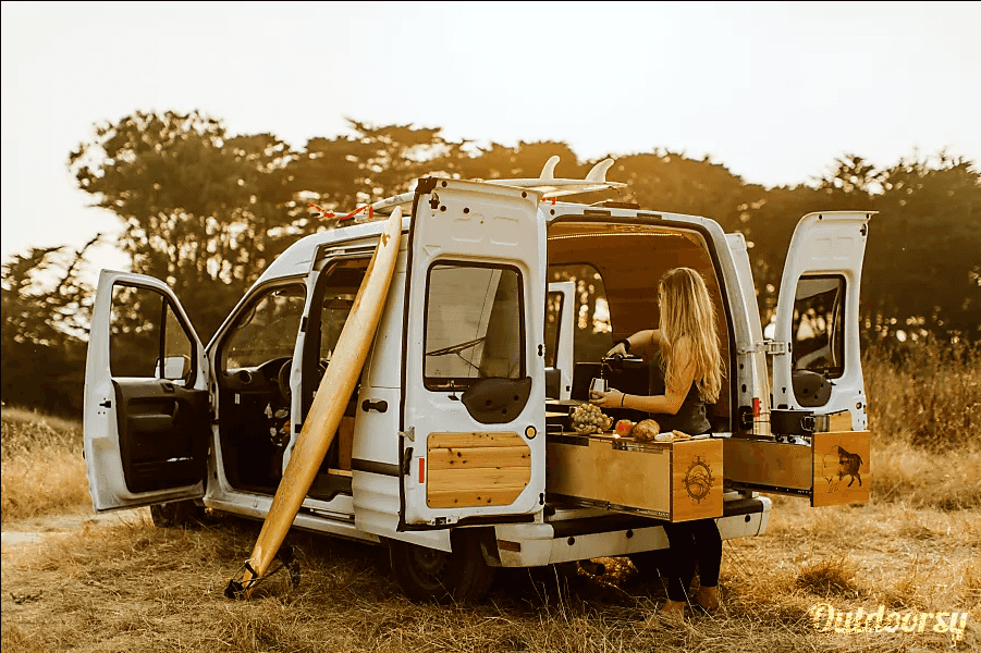 Under $150: 10 Cute Campervans Ready To Take You Away This Weekend