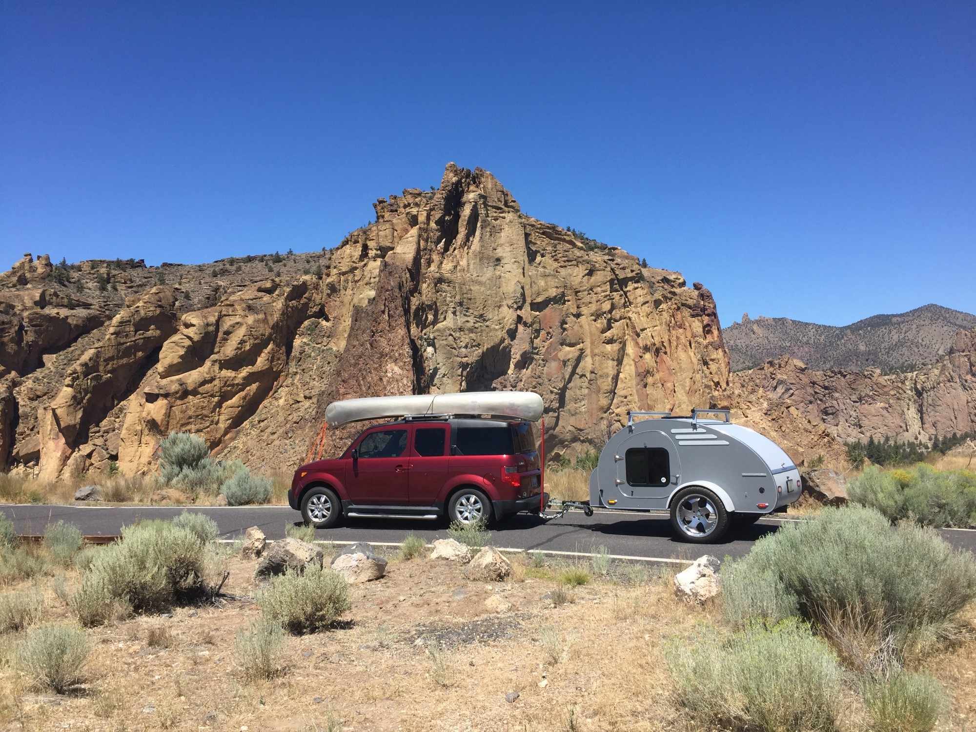 Pop-Ups vs. Teardrops: Which Camping Trailer Is Right For You?