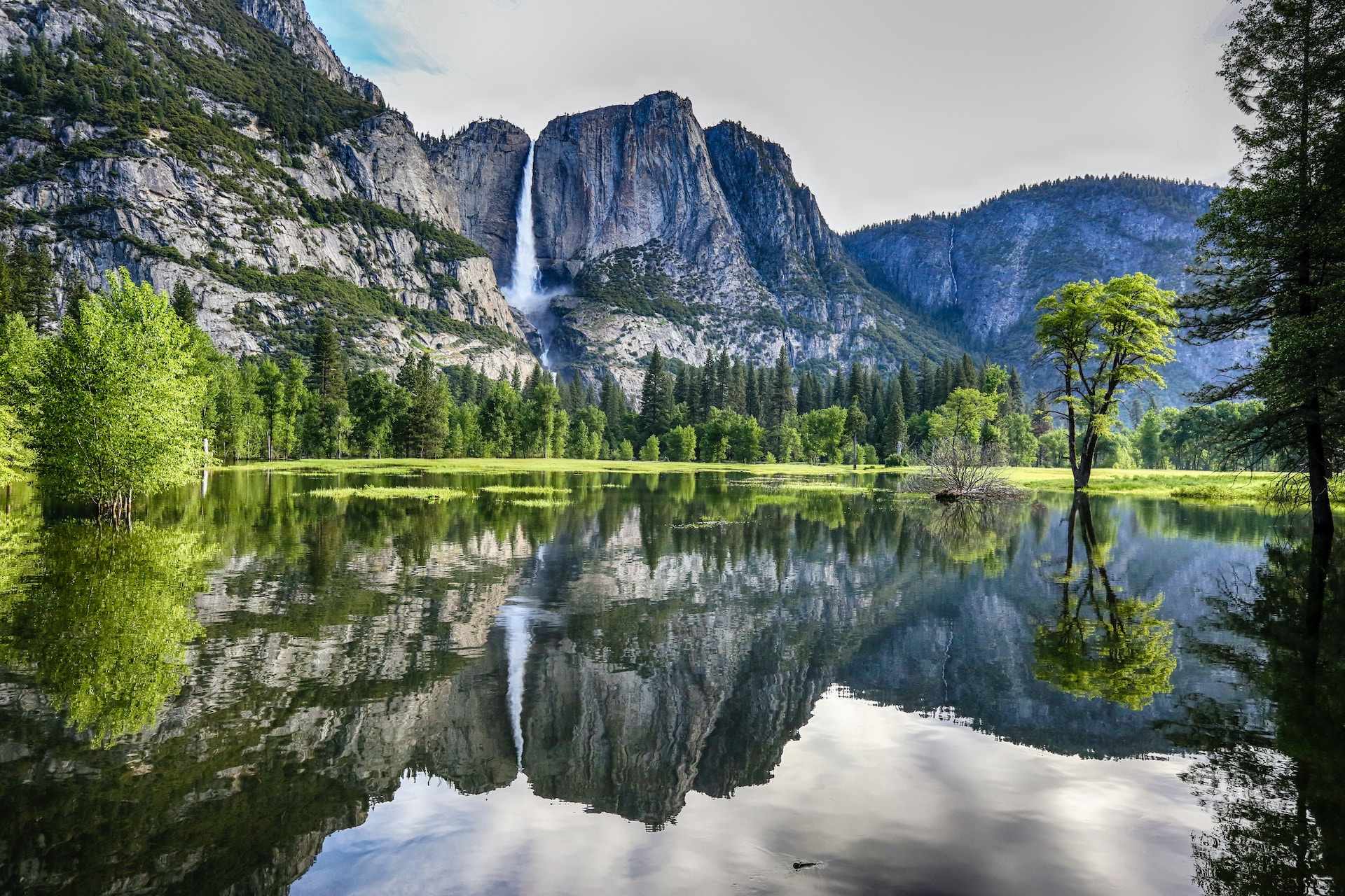 How to Avoid the Crowds at Yosemite National Park